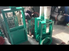 Valvola di apertura per coltello industriale